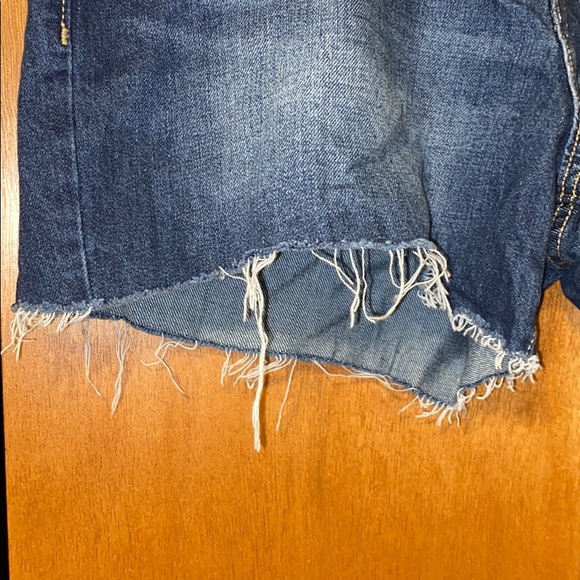 Old Navy denim shorts - Picture 2 of 5